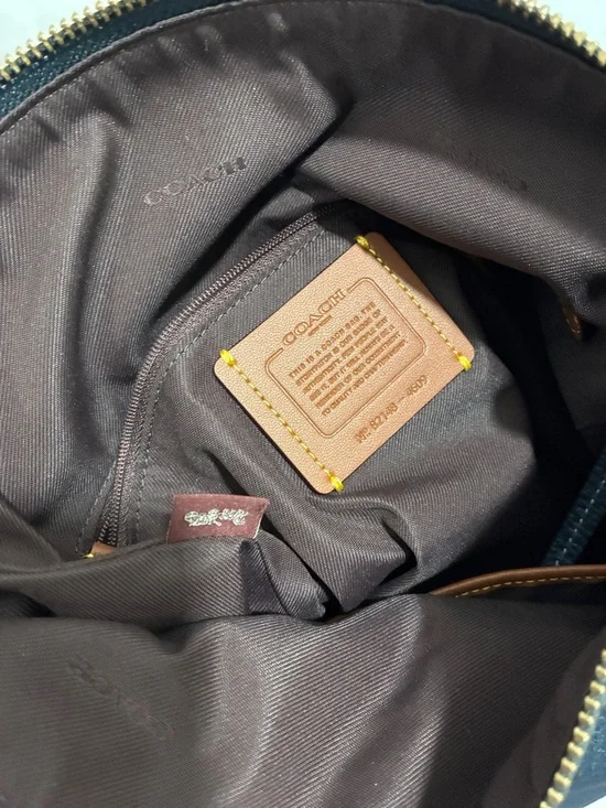 Dark navy blue Pebbled Leather Shoulder Bag EUC no callouts on this bag, - Picture 11 of 13